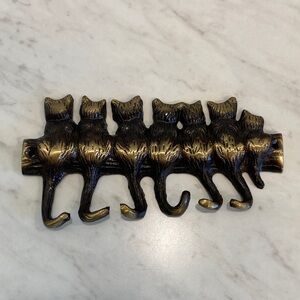 Cats Wall Hooks Cast/Brass Tone